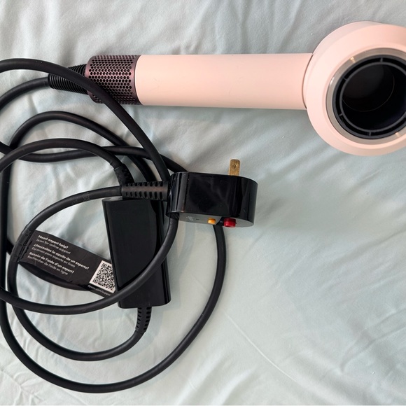 Dyson Hair Tool Set - Black and Pink - Picture 2 of 7